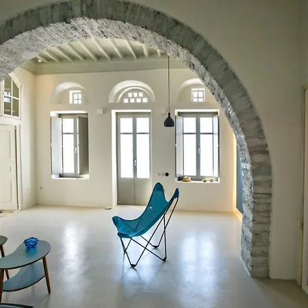 House In Villa Kardhianí