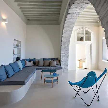 House In Villa Kardhianí